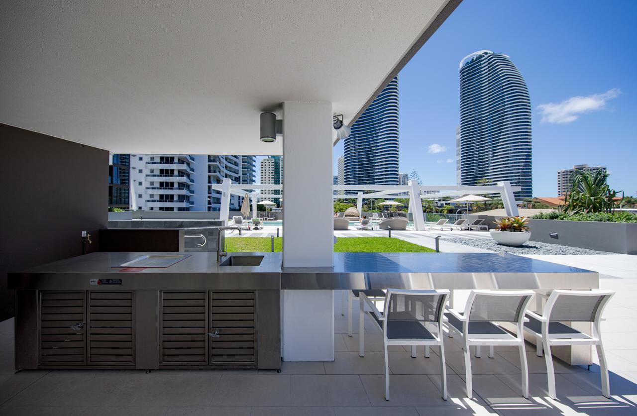 Dayday Premier Apartments At 2663 Gold Coast Hwy, Broadbeach エクステリア 写真