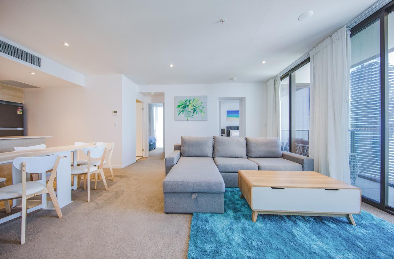 Dayday Premier Apartments At 2663 Gold Coast Hwy, Broadbeach エクステリア 写真